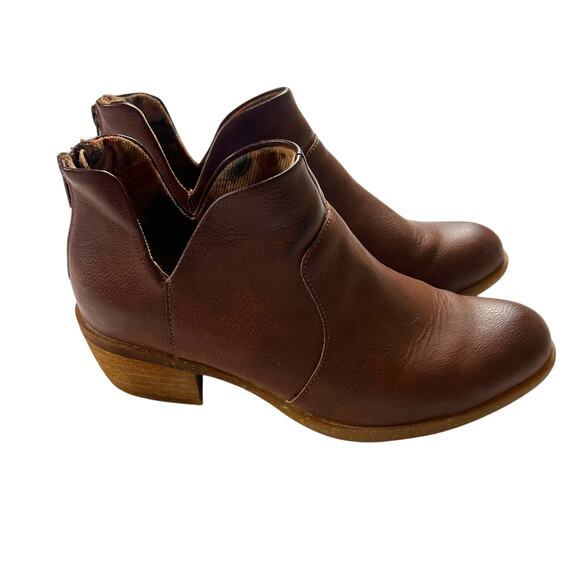 BOC Lucy Ankle Boots Faux Leather Back Zip Shoe Booties Brown 2" Heel Women's 7 - Picture 1 of 12